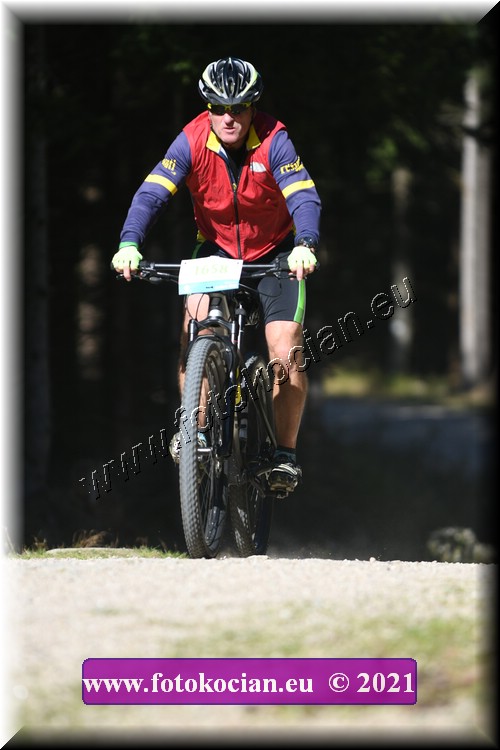 Náhled obrázku: 2021-4188-CTAuthor-1658.JPG