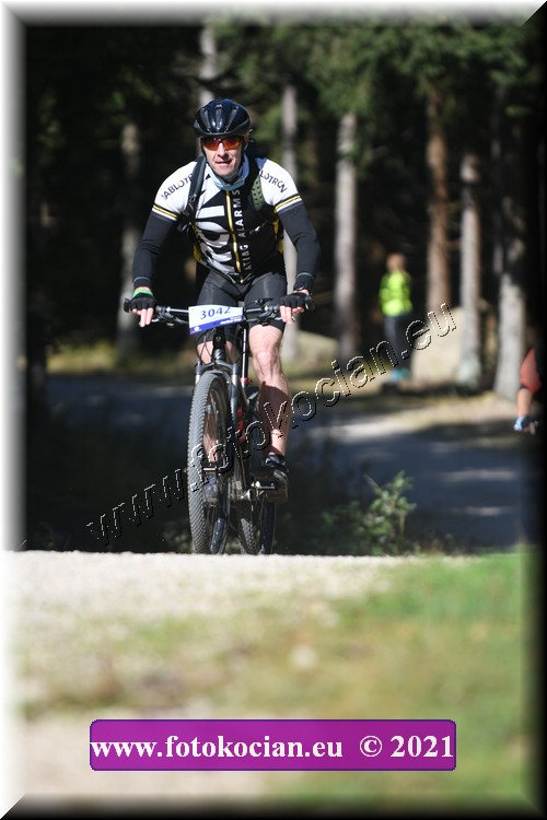 Náhled obrázku: 2021-4286-CTAuthor-3042.JPG