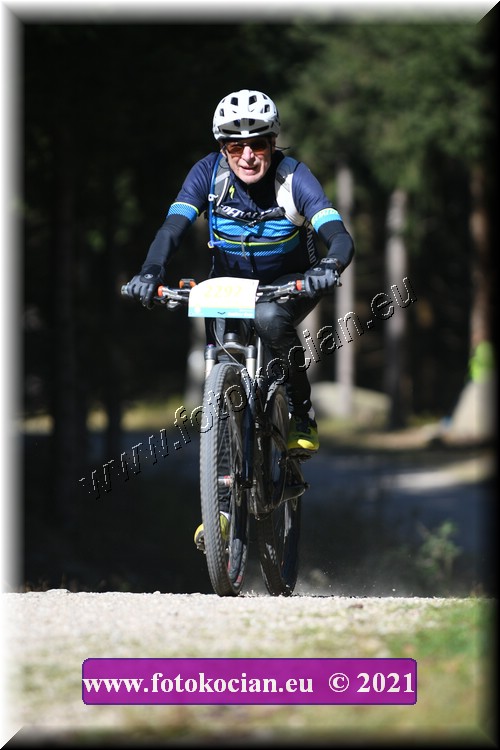 Náhled obrázku: 2021-4337-CTAuthor-2297.JPG