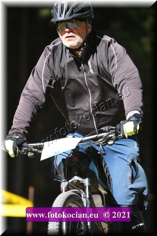 Náhled obrázku: 2021-4343-CTAuthor-1852.JPG