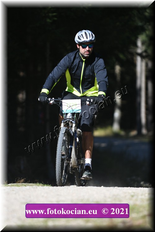 Náhled obrázku: 2021-4399-CTAuthor-1729.JPG