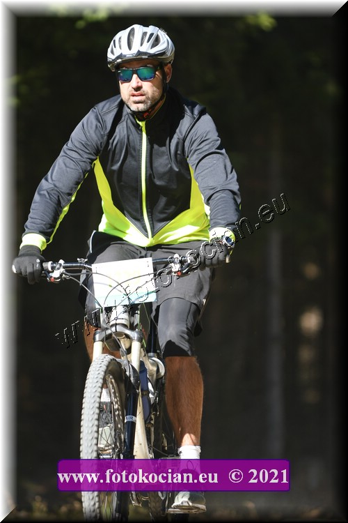 Náhled obrázku: 2021-4400-CTAuthor-1729.JPG