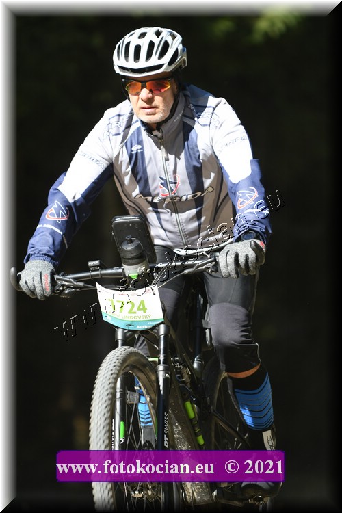 Náhled obrázku: 2021-4556-CTAuthor-1724.JPG