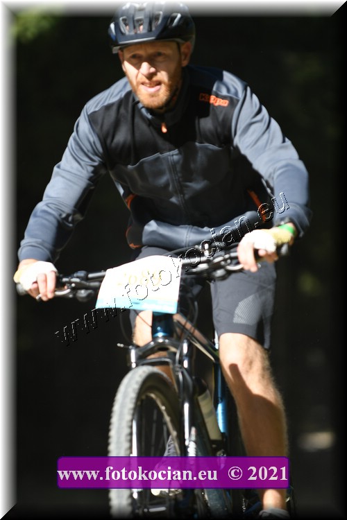 Náhled obrázku: 2021-4558-CTAuthor-2689.JPG