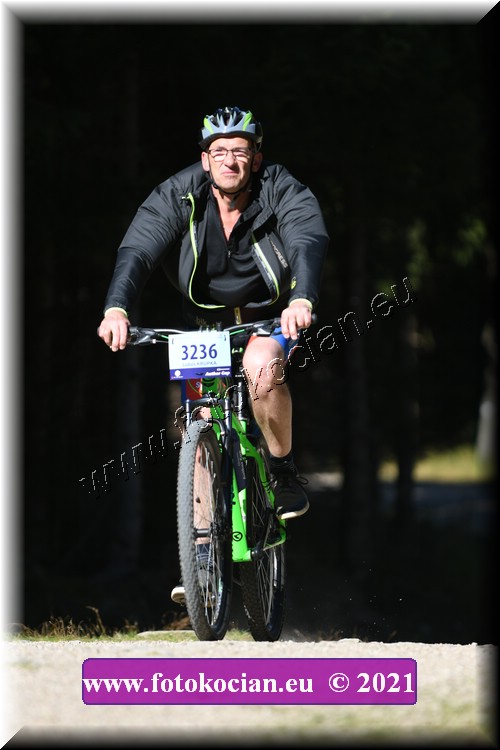 Náhled obrázku: 2021-4603-CTAuthor-3236.JPG