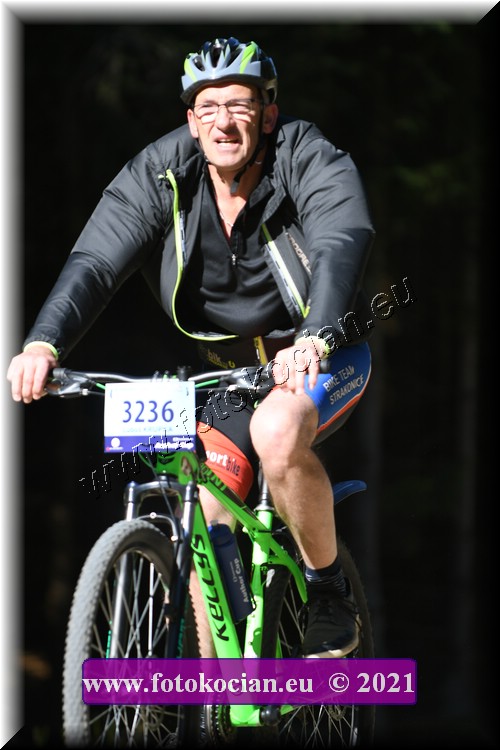 Náhled obrázku: 2021-4604-CTAuthor-3236.JPG