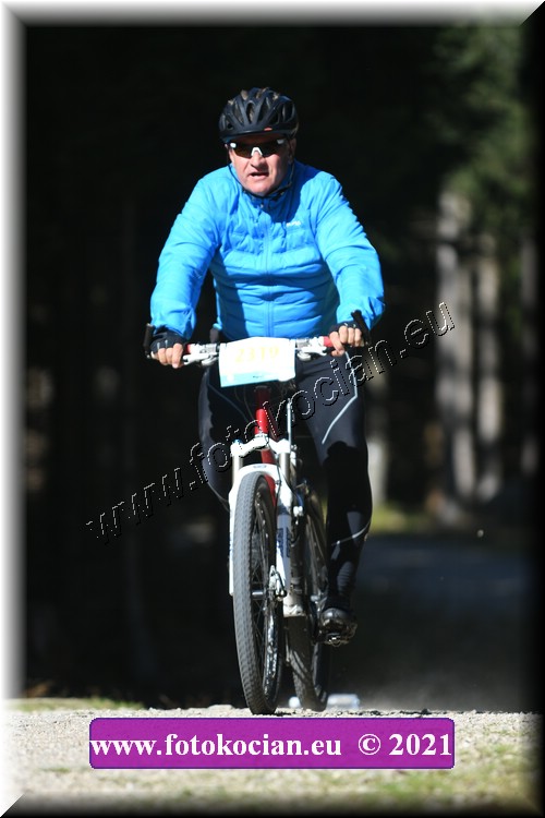 Náhled obrázku: 2021-4689-CTAuthor-2319.JPG