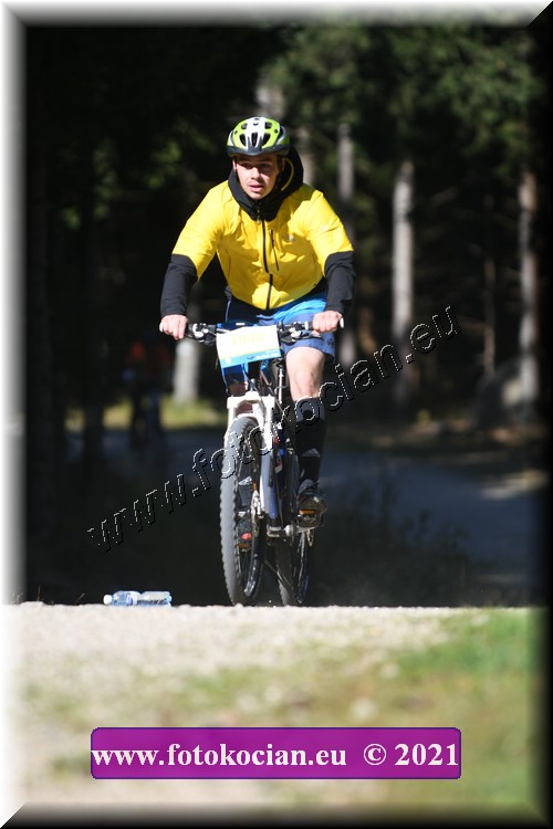 Náhled obrázku: 2021-4693-CTAuthor-1948.JPG