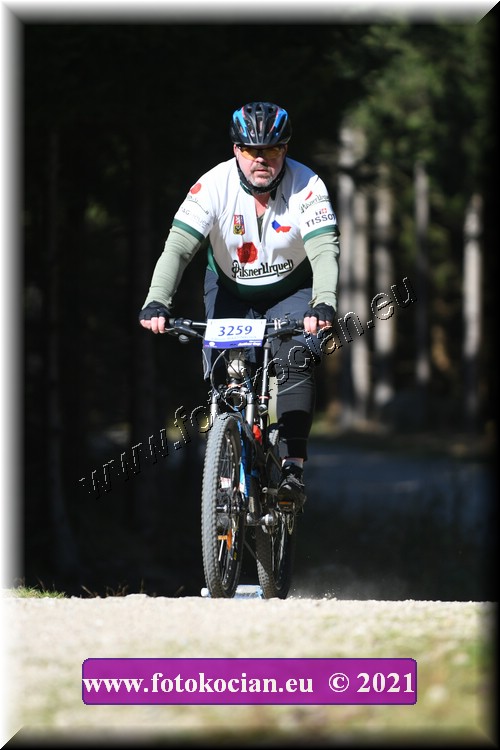 Náhled obrázku: 2021-4710-CTAuthor-3259.JPG