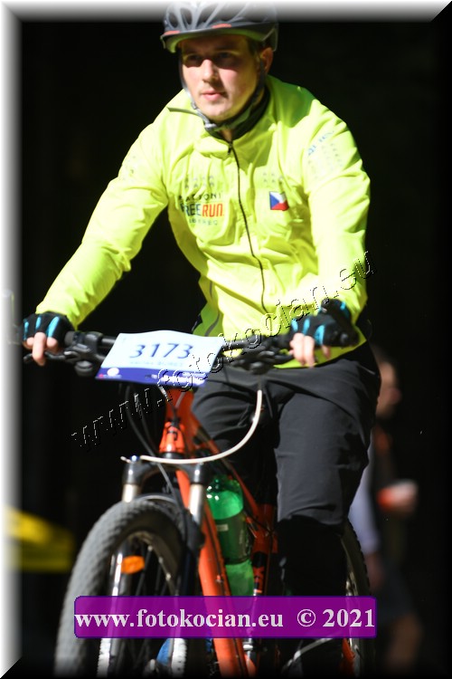 Náhled obrázku: 2021-4716-CTAuthor-3173.JPG