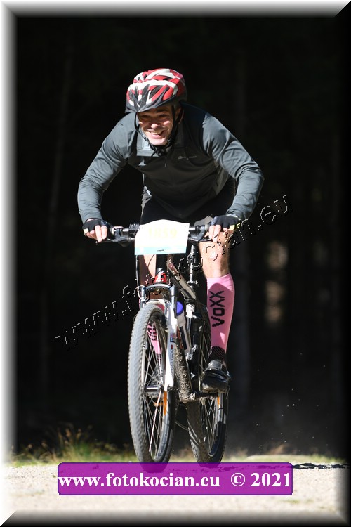 Náhled obrázku: 2021-4721-CTAuthor-1859.JPG