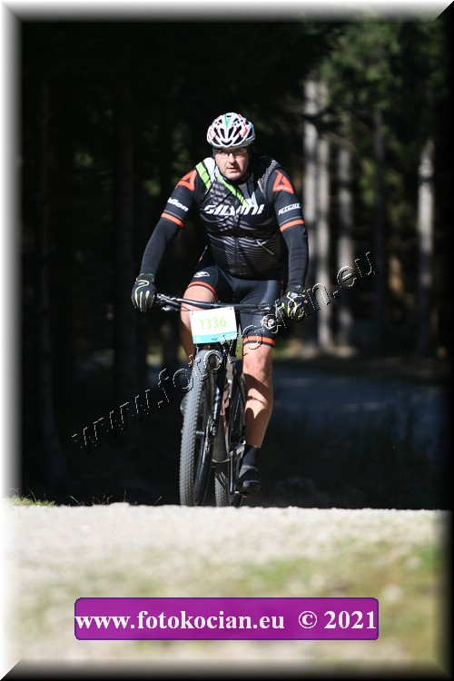 Náhled obrázku: 2021-4736-CTAuthor-1336.JPG