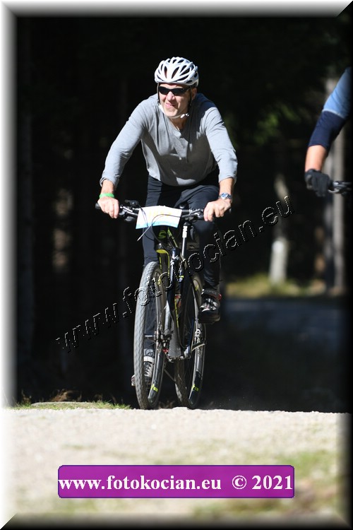 Náhled obrázku: 2021-4803-CTAuthor-1857.JPG