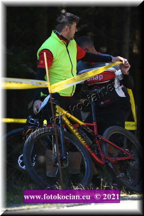 Náhled obrázku: 2021-4860-CTAuthor-1524.JPG