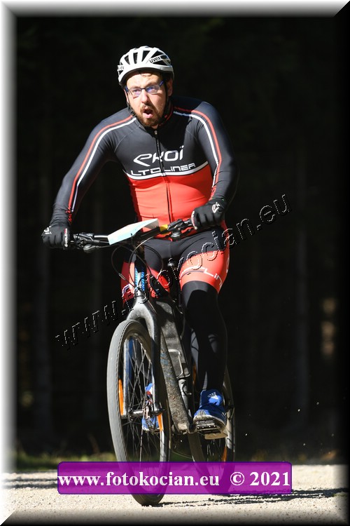 Náhled obrázku: 2021-4918-CTAuthor-0.JPG