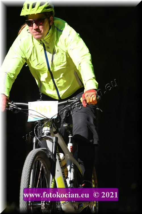 Náhled obrázku: 2021-5002-CTAuthor-1961.JPG