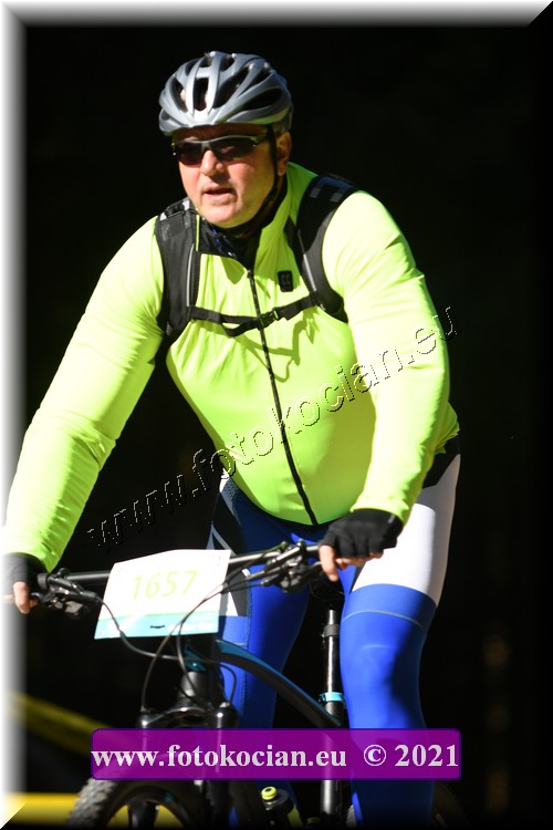 Náhled obrázku: 2021-5013-CTAuthor-1657.JPG