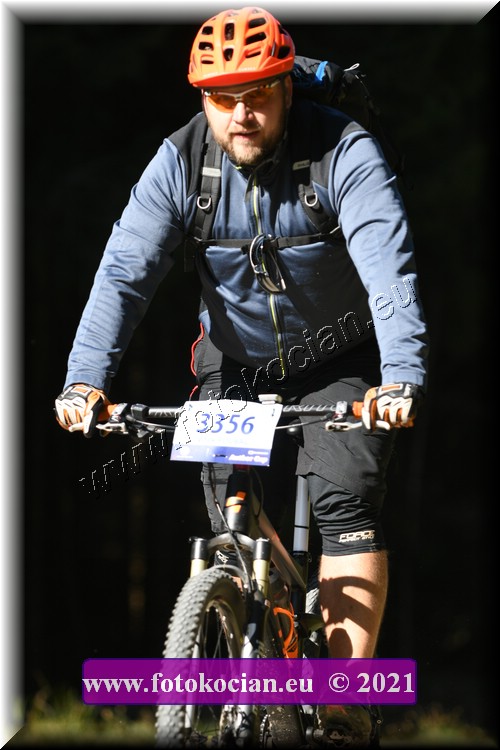 Náhled obrázku: 2021-5034-CTAuthor-3355.JPG