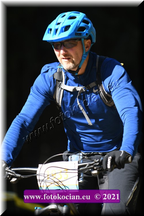 Náhled obrázku: 2021-5069-CTAuthor-1933.JPG