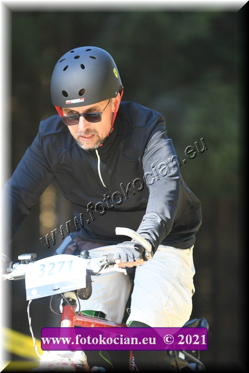 Náhled obrázku: 2021-5086-CTAuthor-3271.JPG