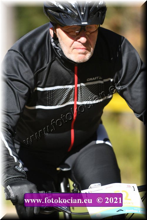 Náhled obrázku: 2021-5124-CTAuthor-1952.JPG