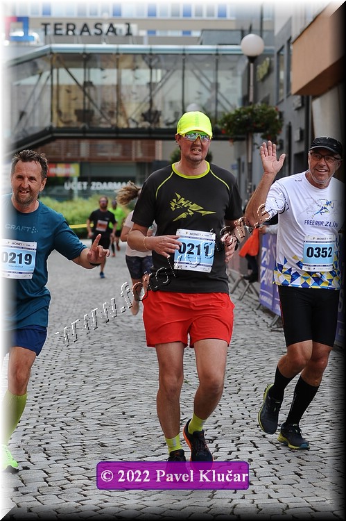 Náhled obrázku: 2022-3770-Zlin-211,352.JPG