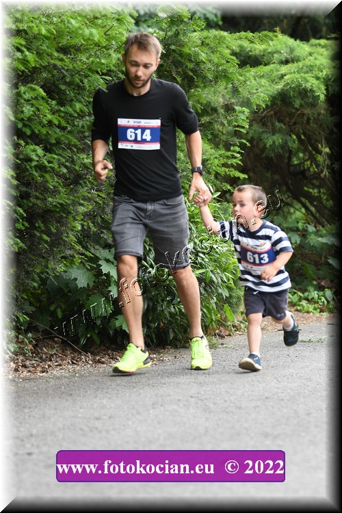 Náhled obrázku: 2022-3035-Zlin-614,613.JPG