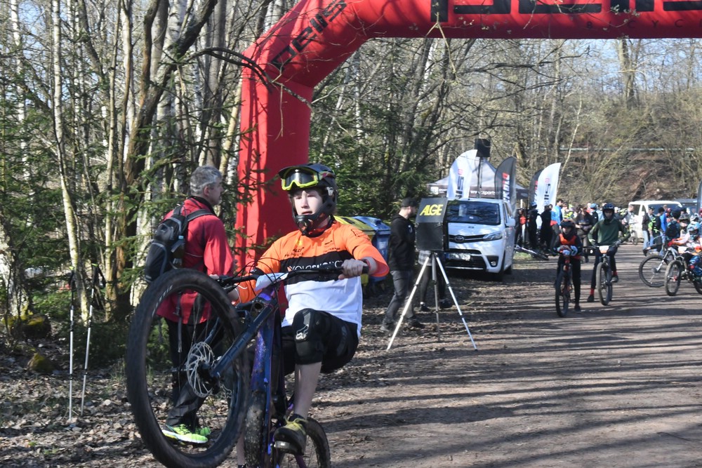 Náhled obrázku: 2023-1007-Enduro-TU-sobota-440.JPG