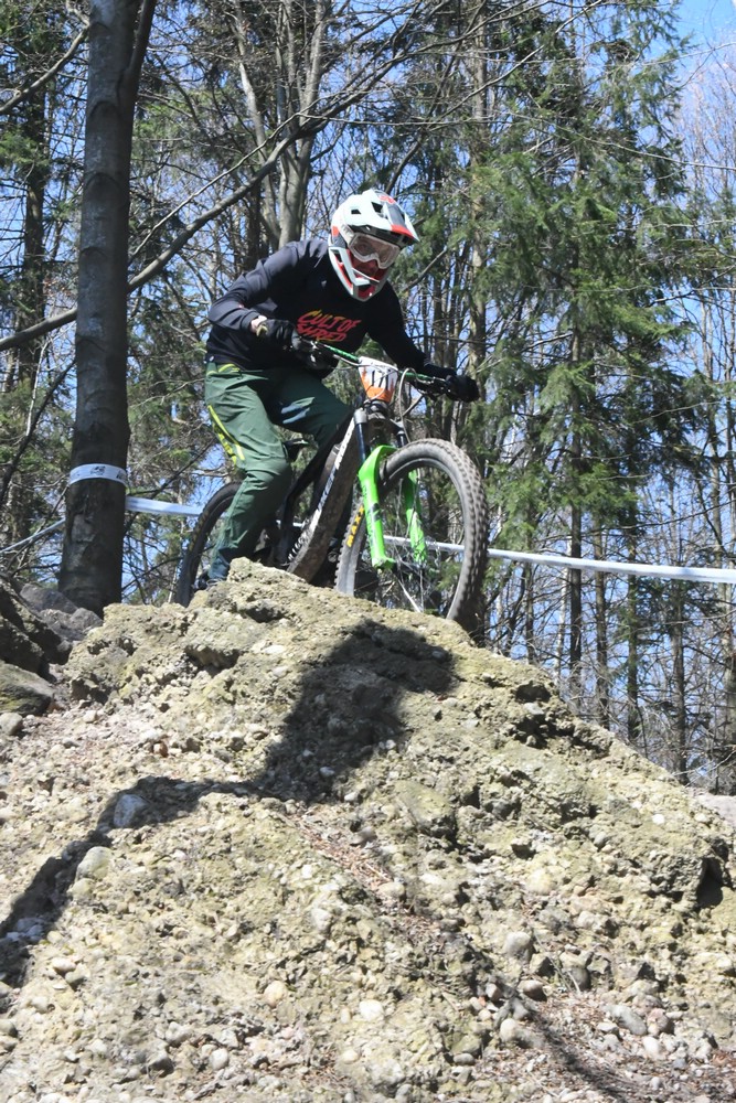 Náhled obrázku: 2023-1566-Enduro-TU-sobota-171.JPG