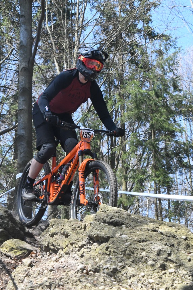 Náhled obrázku: 2023-1640-Enduro-TU-sobota-135.JPG