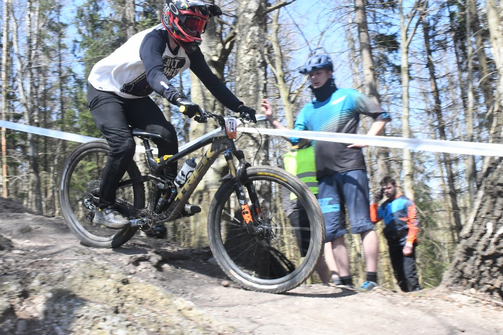 Náhled obrázku: 2023-1769-Enduro-TU-sobota-74.JPG