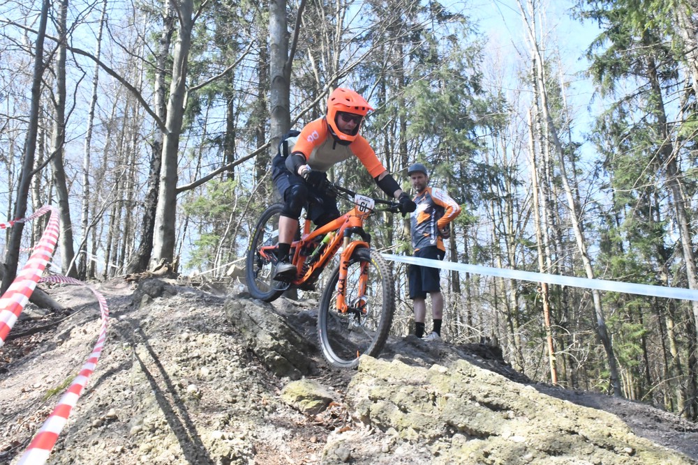 Náhled obrázku: 2023-1802-Enduro-TU-sobota-61.JPG
