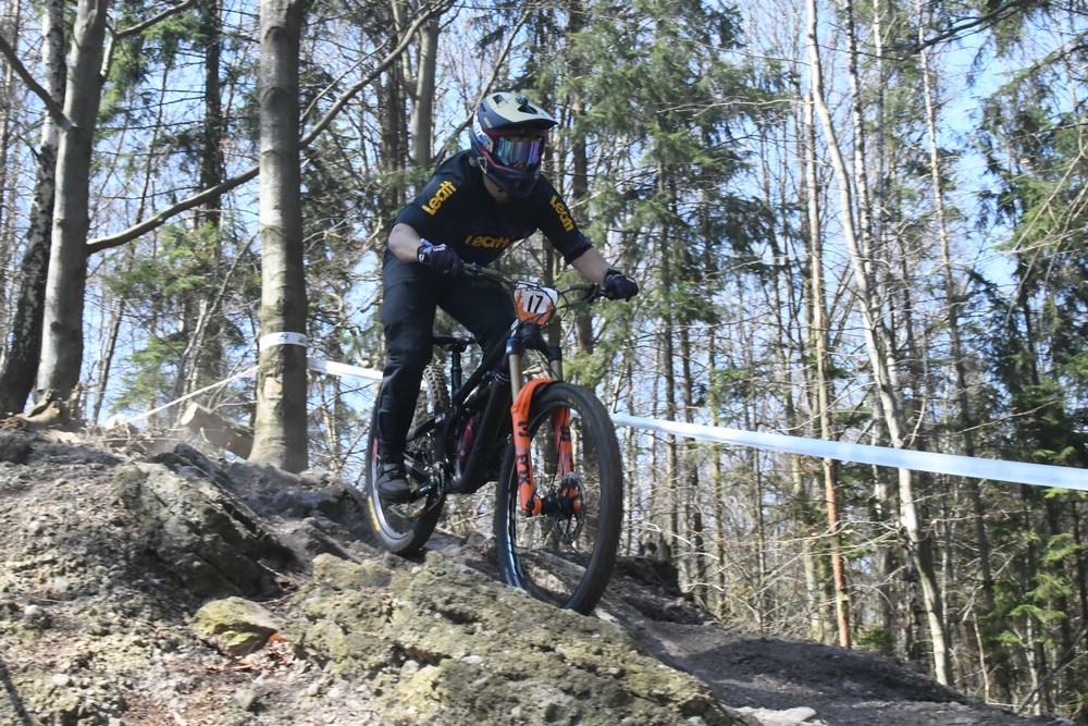 Náhled obrázku: 2023-1891-Enduro-TU-sobota-17.JPG