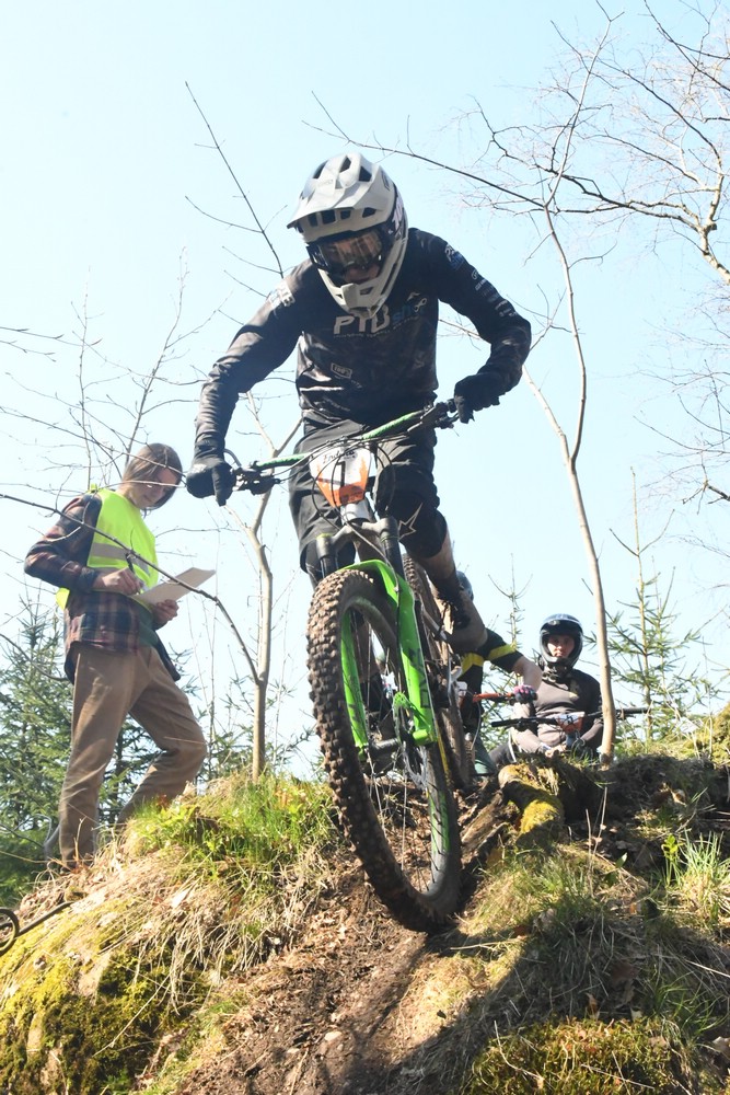 Náhled obrázku: 2023-1986-Enduro-TU-sobota-7.JPG