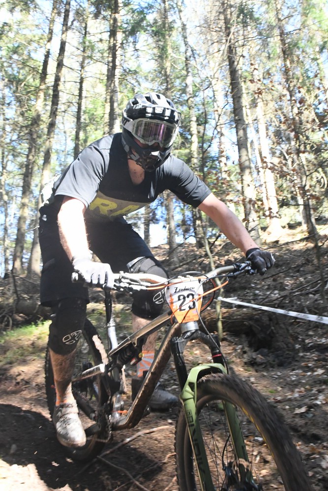 Náhled obrázku: 2023-2118-Enduro-TU-sobota-23.JPG