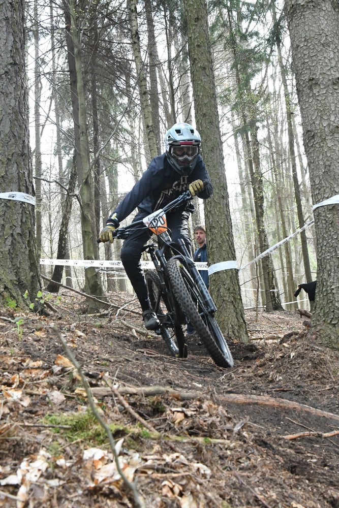 Náhled obrázku: 2023-1068-Enduro-TU-nedele-420.JPG