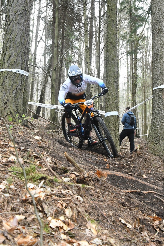 Náhled obrázku: 2023-1127-Enduro-TU-nedele-390.JPG