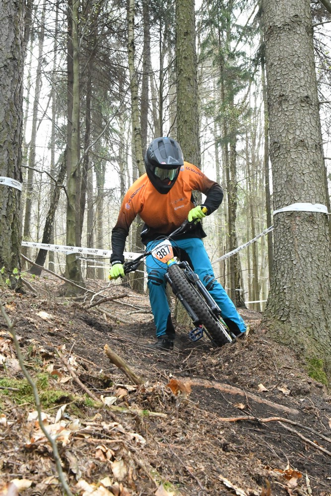 Náhled obrázku: 2023-1136-Enduro-TU-nedele-387.JPG