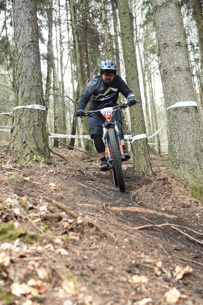 Náhled obrázku: 2023-1322-Enduro-TU-nedele-274.JPG