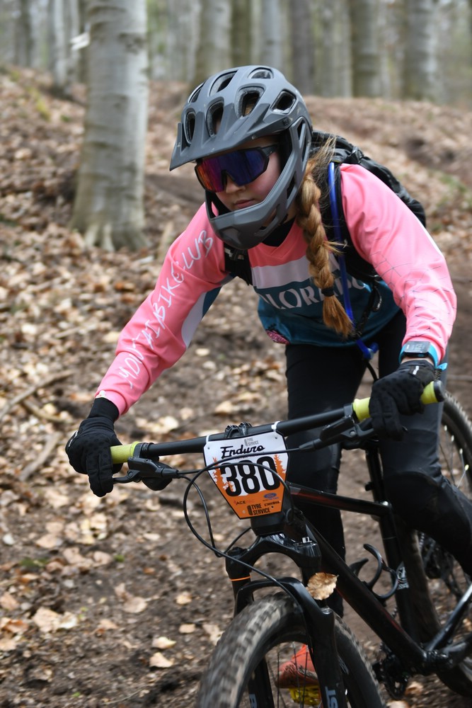 Náhled obrázku: 2023-1506-Enduro-TU-nedele-380.JPG