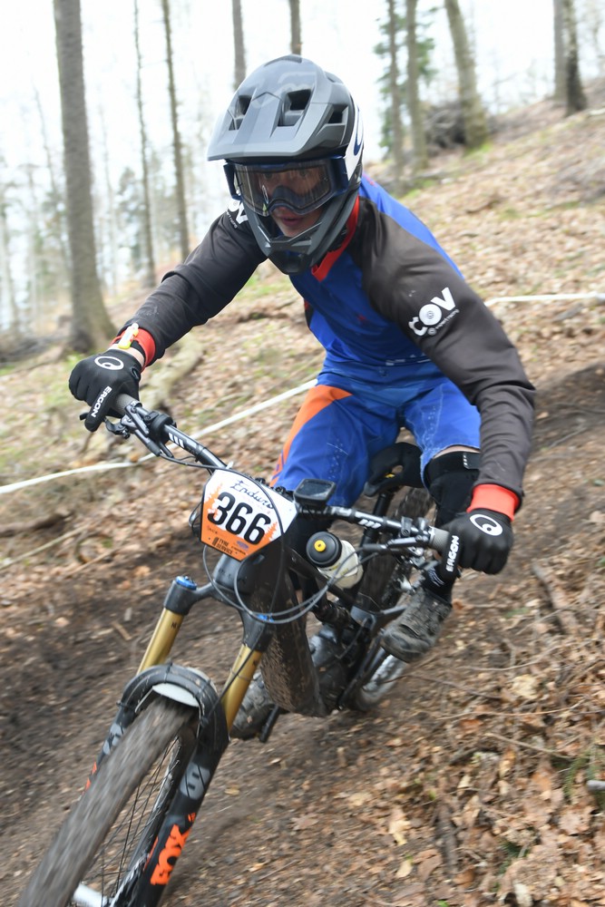 Náhled obrázku: 2023-1528-Enduro-TU-nedele-366.JPG
