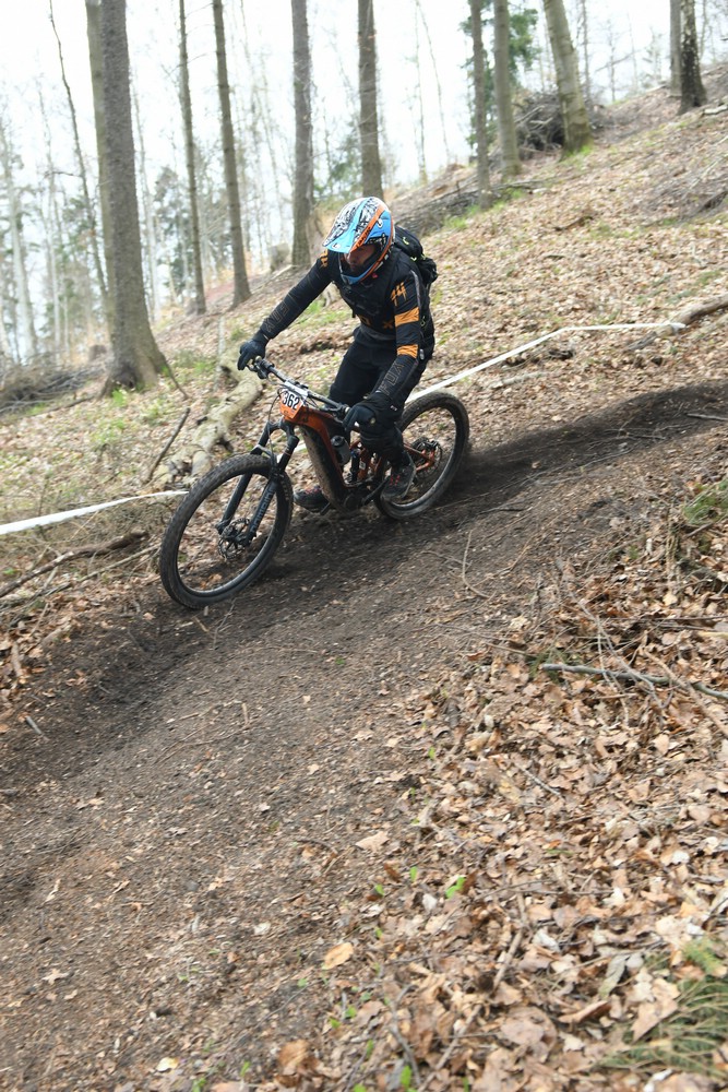 Náhled obrázku: 2023-1534-Enduro-TU-nedele-362.JPG