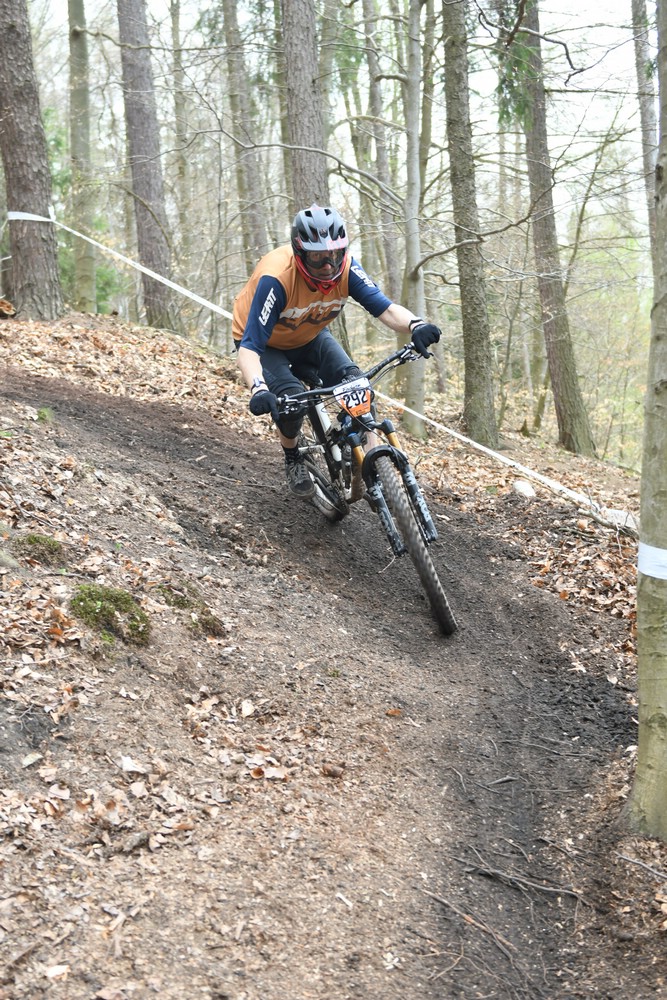 Náhled obrázku: 2023-1652-Enduro-TU-nedele-292.JPG