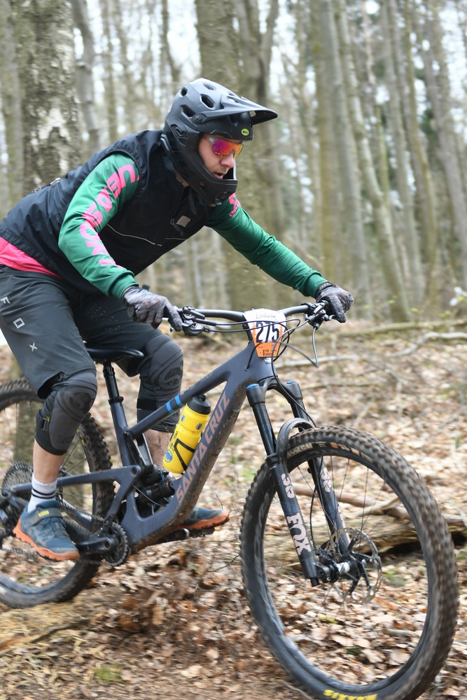 Náhled obrázku: 2023-1677-Enduro-TU-nedele-275.JPG