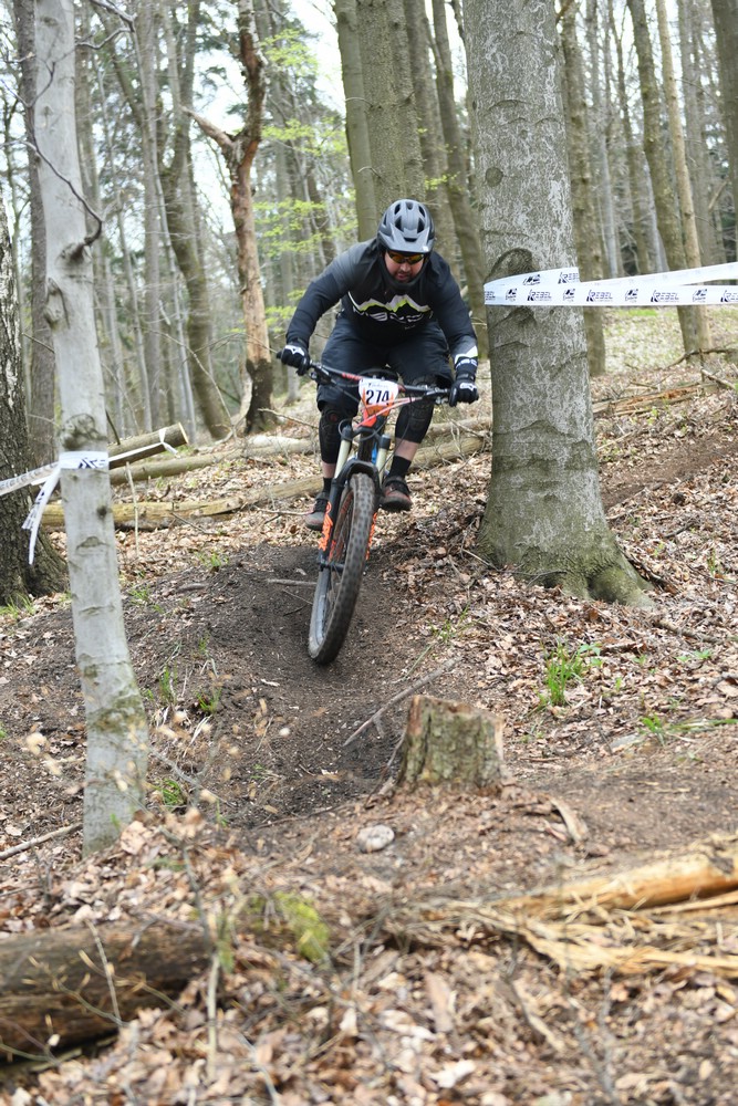 Náhled obrázku: 2023-1678-Enduro-TU-nedele-274.JPG