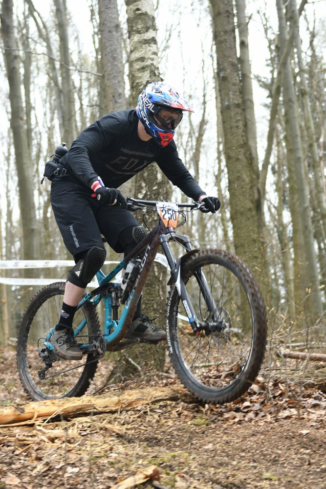 Náhled obrázku: 2023-1722-Enduro-TU-nedele-250.JPG