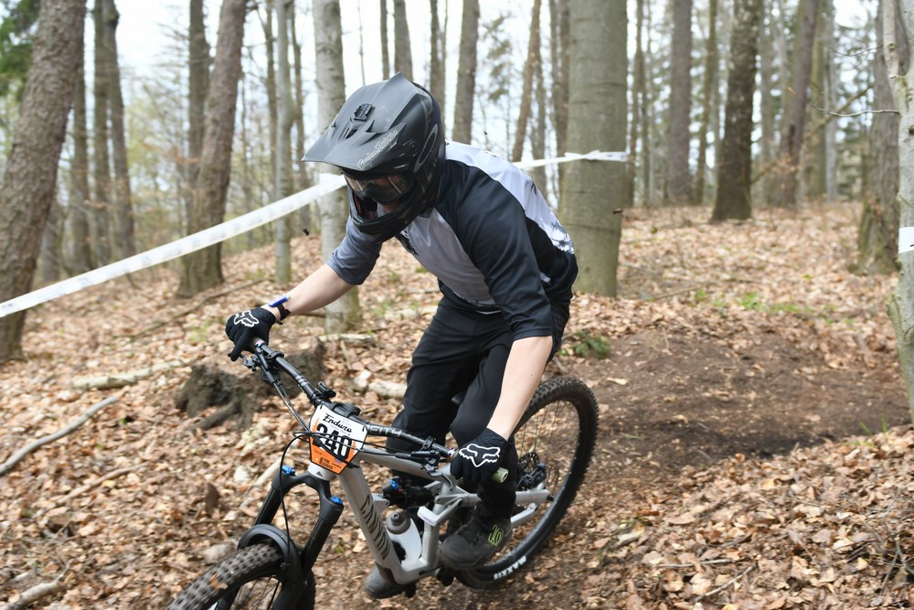 Náhled obrázku: 2023-1739-Enduro-TU-nedele-240.JPG