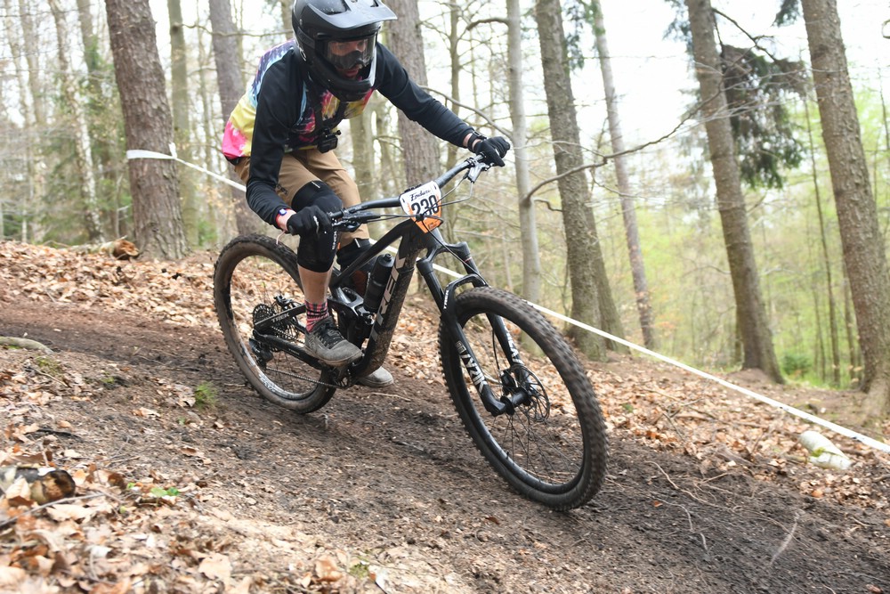 Náhled obrázku: 2023-1754-Enduro-TU-nedele-230.JPG