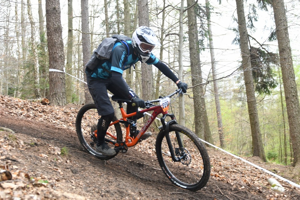 Náhled obrázku: 2023-1756-Enduro-TU-nedele-229.JPG