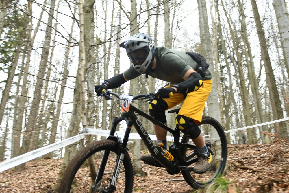 Náhled obrázku: 2023-1823-Enduro-TU-nedele-187.JPG